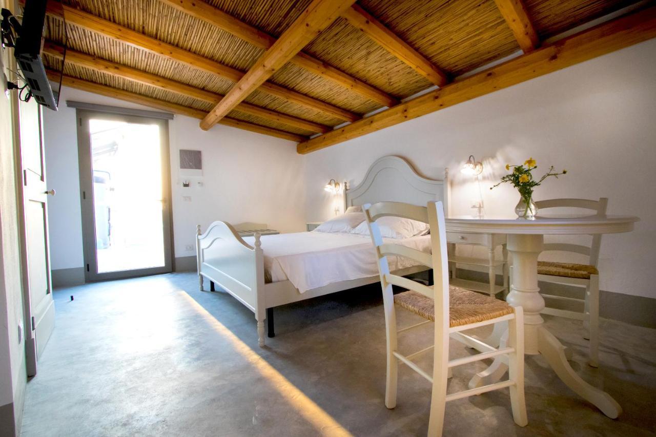 Le Finestre Su Porta Carrese - Luxury Rooms Matino Luaran gambar