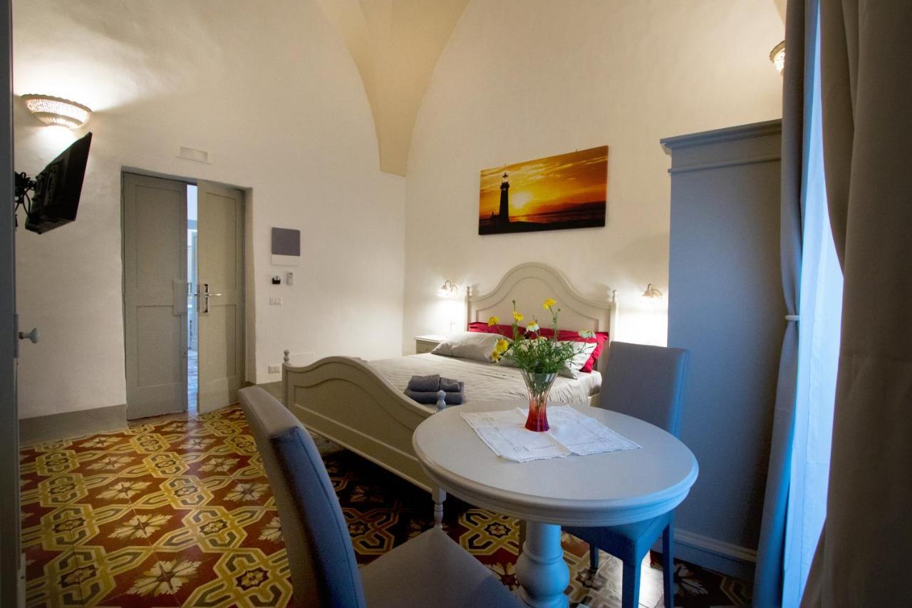 Le Finestre Su Porta Carrese - Luxury Rooms Matino Luaran gambar