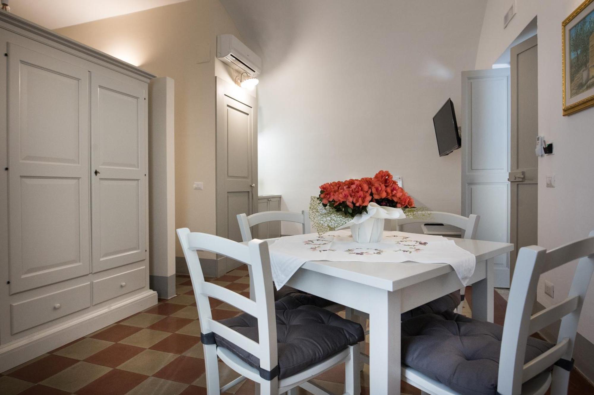 Le Finestre Su Porta Carrese - Luxury Rooms Matino Luaran gambar